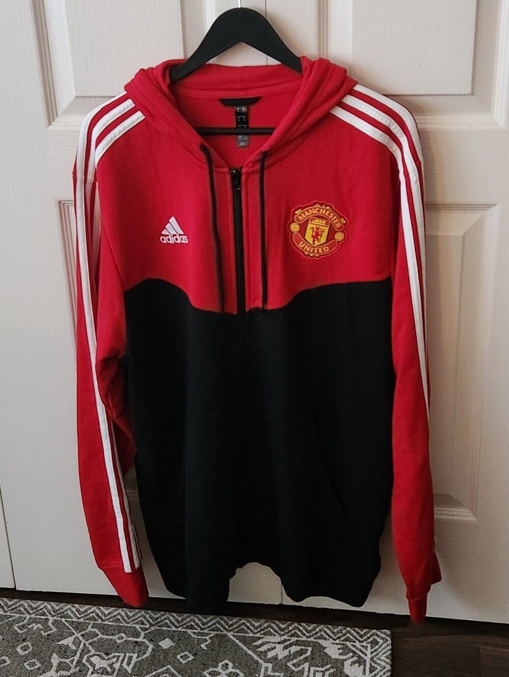 Adidas Manchester United Hoodie (XL) 🏴